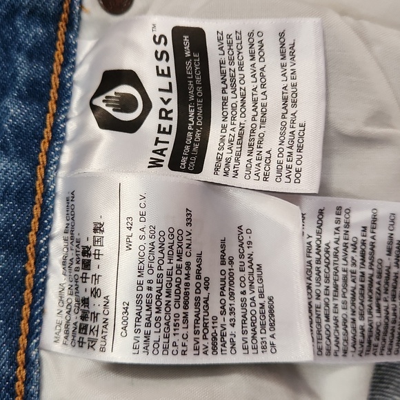 Levi's - Picture 5 of 12